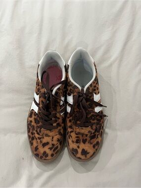 Leopard Print Casual Sneakers with White Stripes